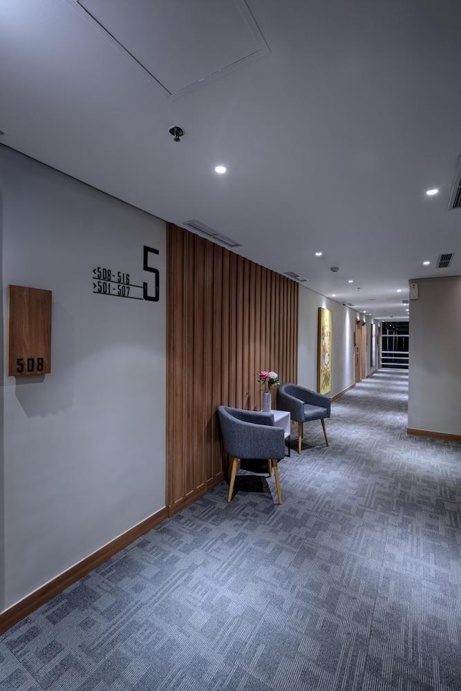 Kuretakeso Kemang Hotel Giacarta Esterno foto