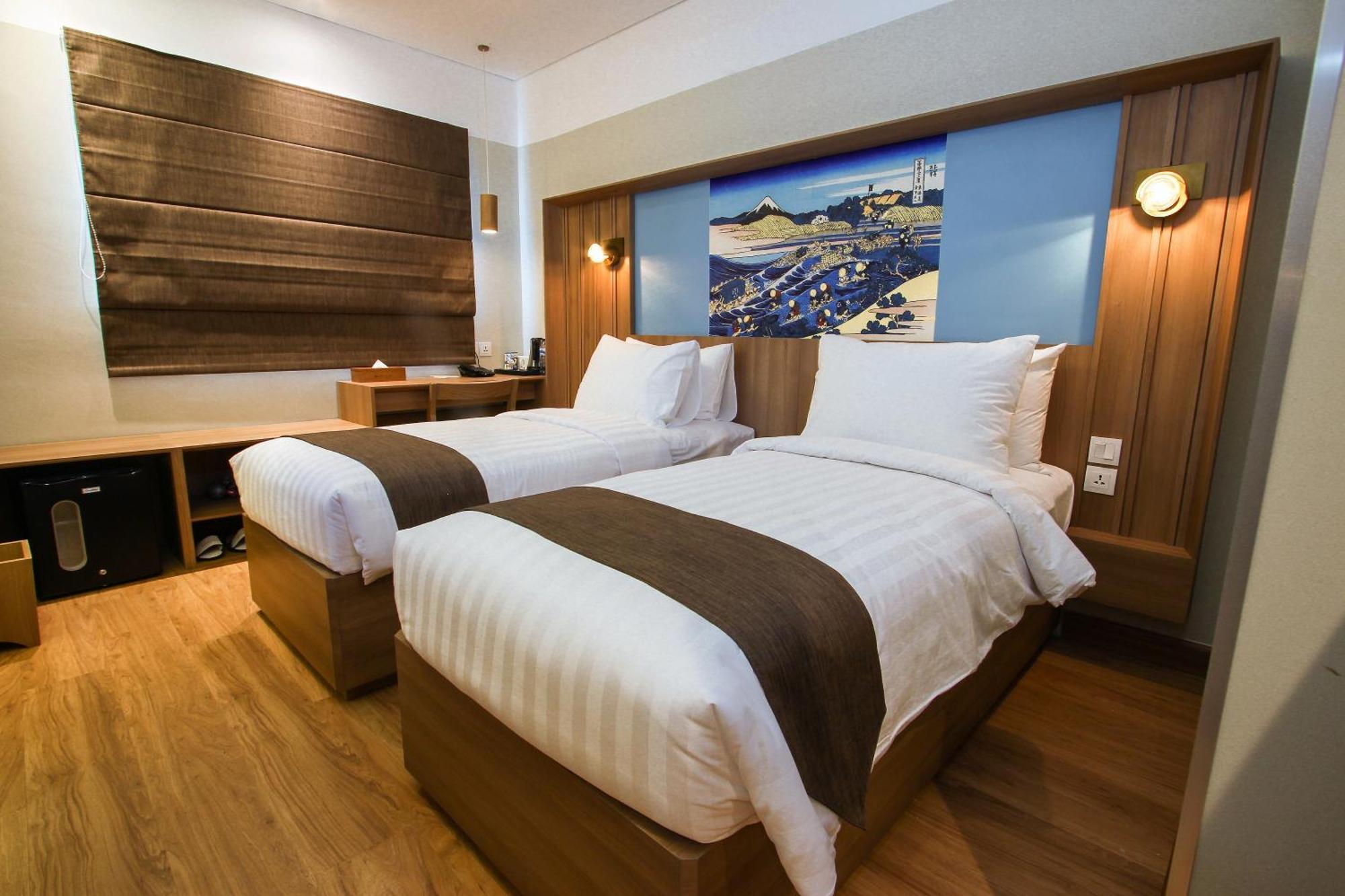 Kuretakeso Kemang Hotel Giacarta Esterno foto